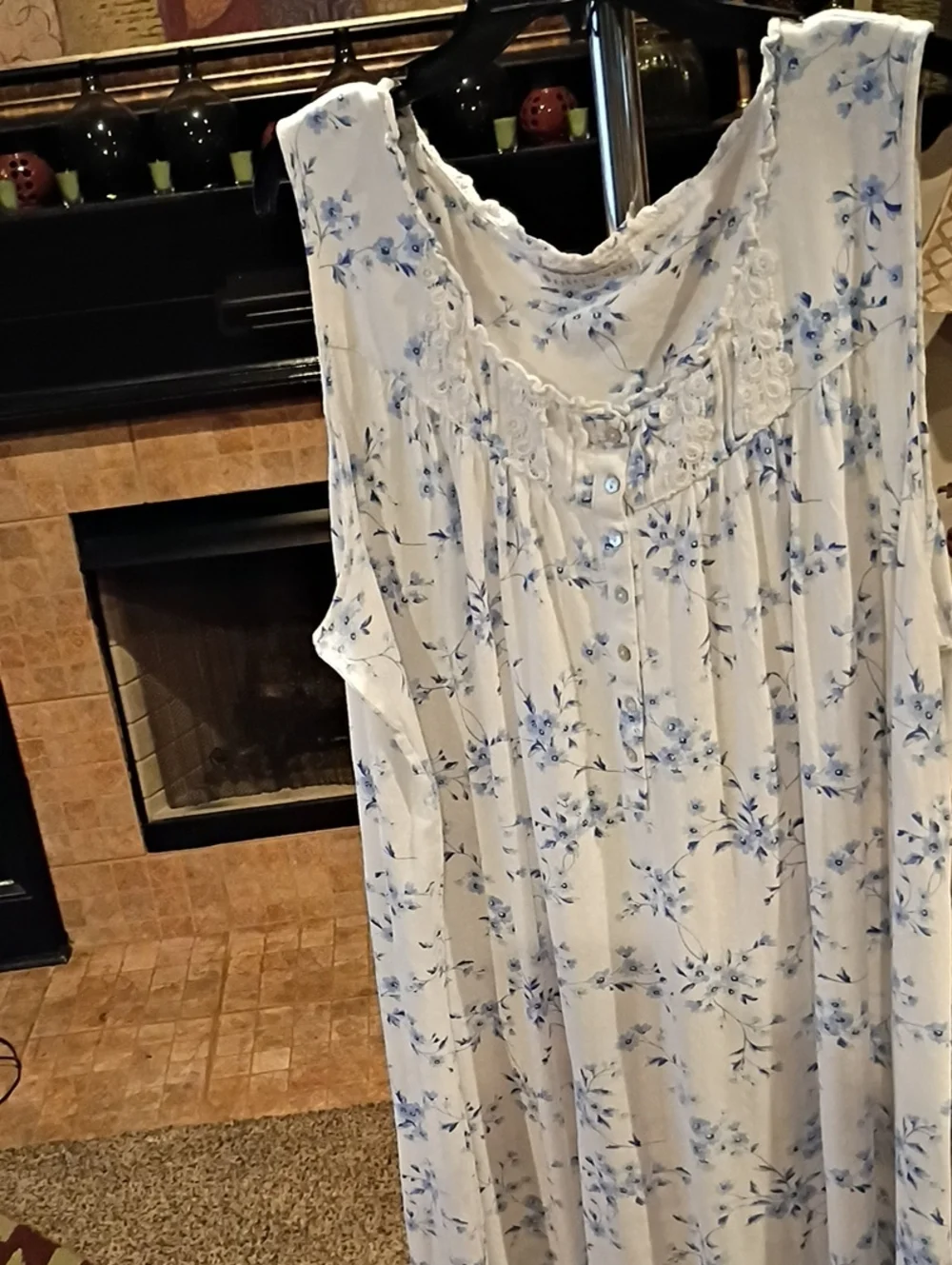 Eileen West lightweight cotton